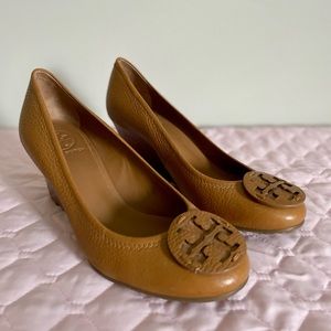 TORY BURCH | Brown Leather Wedge Pumps | Size 7M